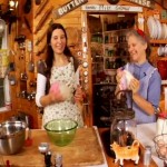 دانلود Homestead Blessings:The Art of Dairy Delights آموزش تهیه فرآورده های لبنی آموزش آشپزی و خانه داری آموزشی مالتی مدیا 